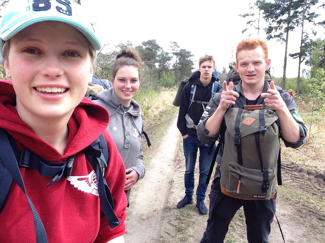 We zijn nog lang niet moe! We zijn nog lang niet moe!